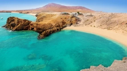 Lanzarote, plaża Papagayo (Wyspy Kanaryjskie).