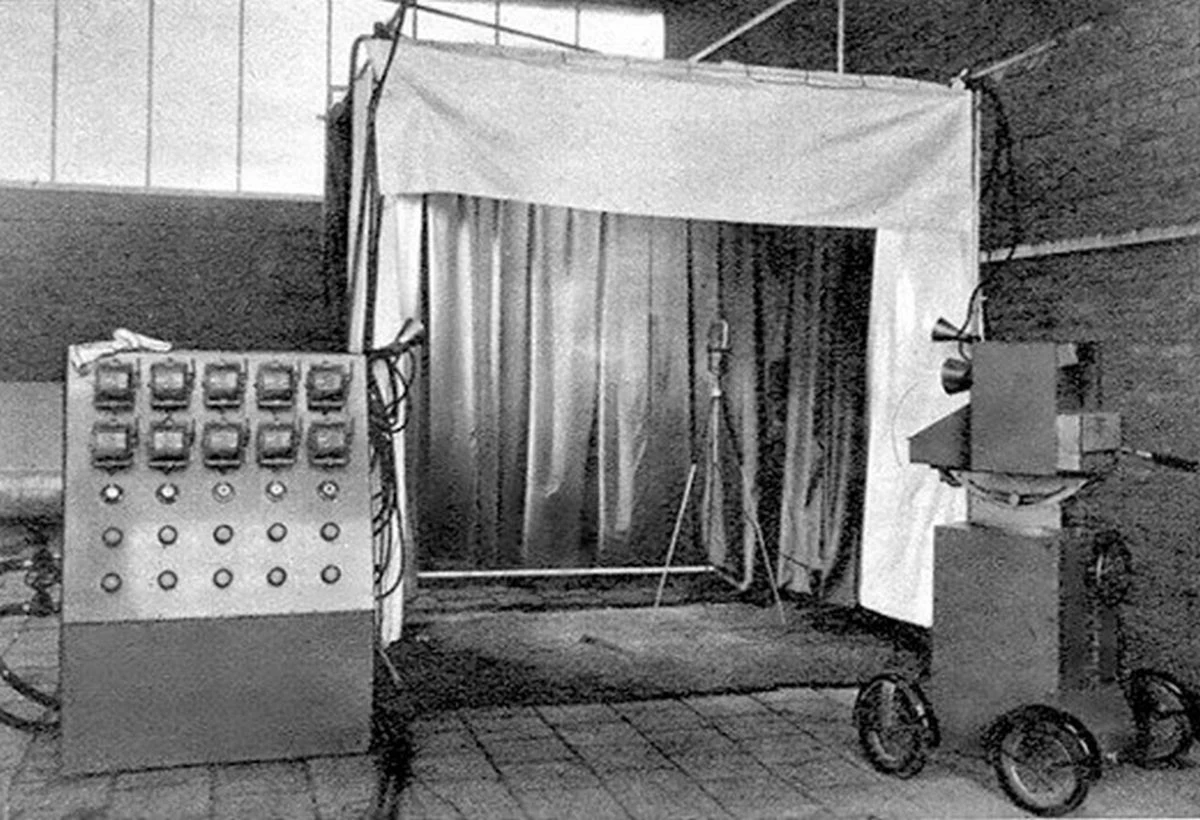 Doświadczalne studio telewizyjne, z którego nadano pierwszą emisję w 1939 roku