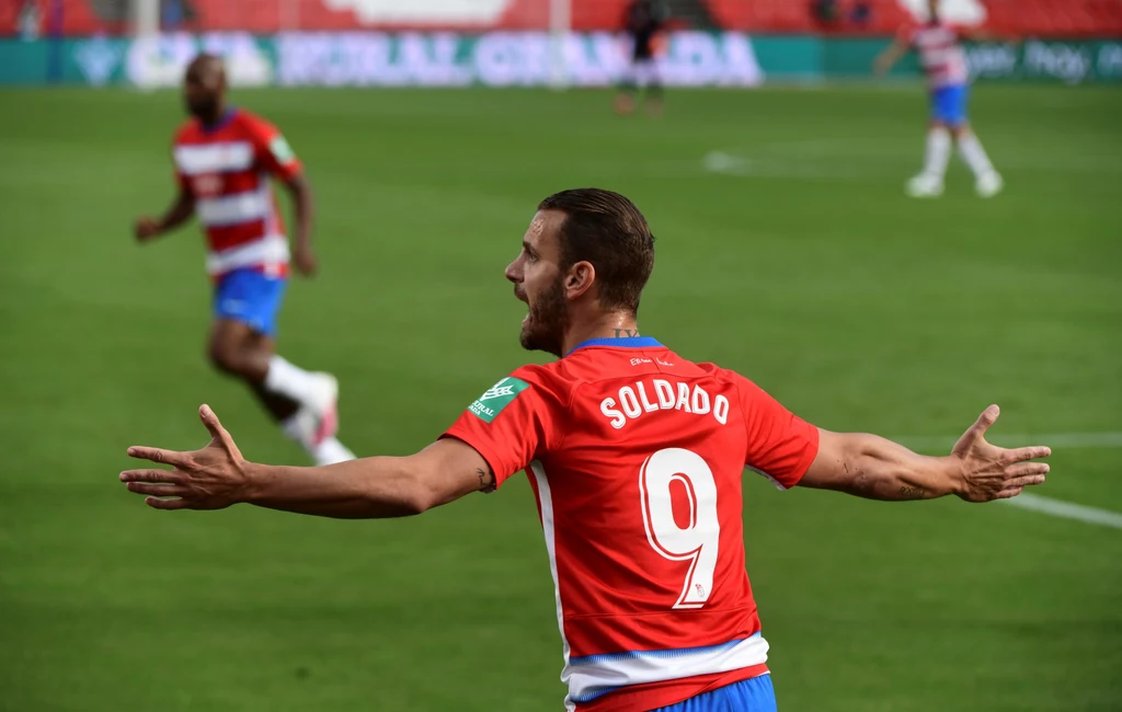 Roberto Soldado zdobył bramkę na wagę remisu dla Granady Roberto Soldado zdobył bramkę na wagę remisu dla Granady