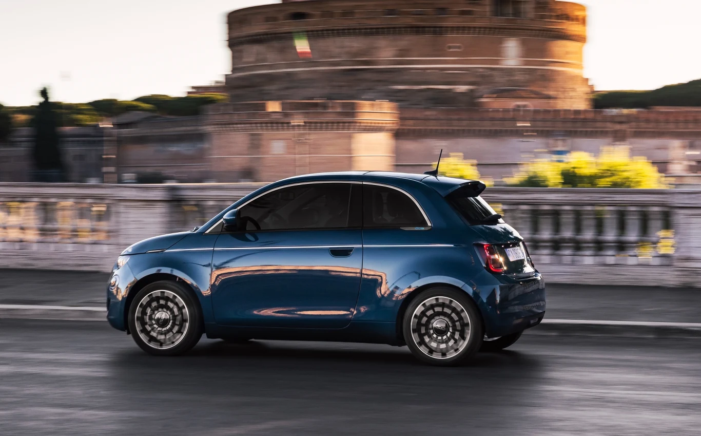 Fiat 500 hatchback