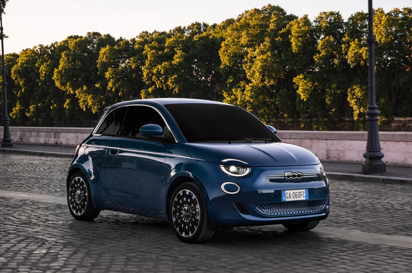 Fiat 500 hatchback