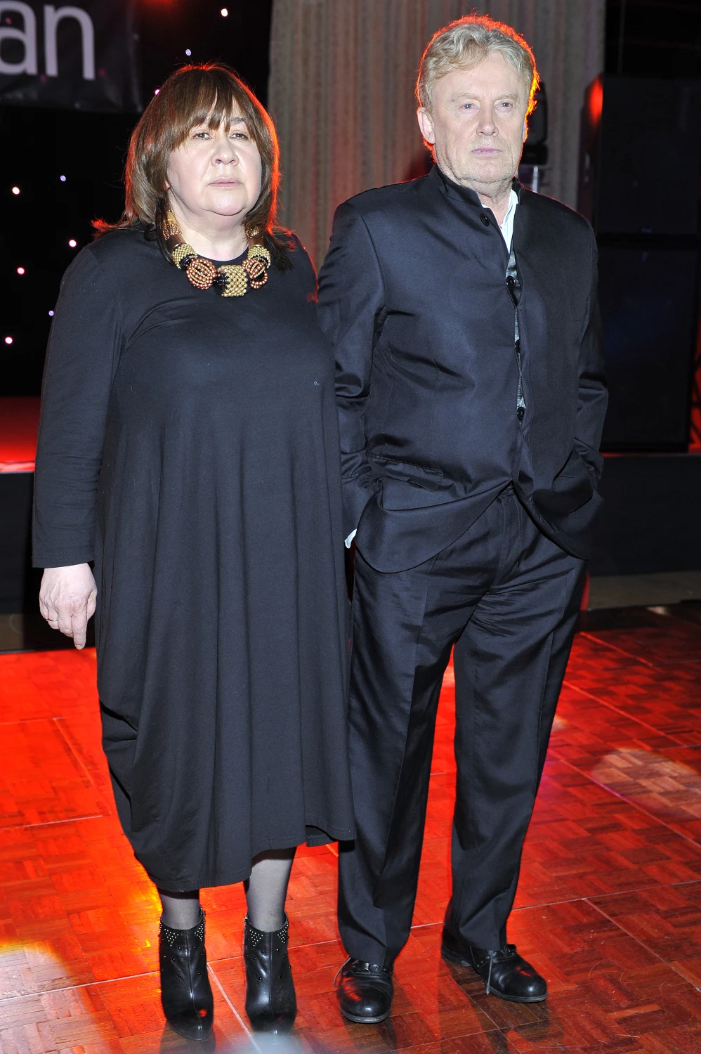 Daniel Olbrychski i Krystyna Demska są ze sobą bardzo długo, jednak ślub wzięli dopiero w 2003 roku. Przeszło dwudziestoletni związek oparty jest na wzajemnym szacunku oraz bardzo silnym uczuciu. Daniel Olbrychski i Krystyna Demska są ze sobą bardzo długo, jednak ślub wzięli dopiero w 2003 roku. Przeszło dwudziestoletni związek oparty jest na wzajemnym szacunku oraz bardzo silnym uczuciu.