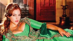 Meryem Uzerli jako Hurrem we "Wspaniałym stuleciu"