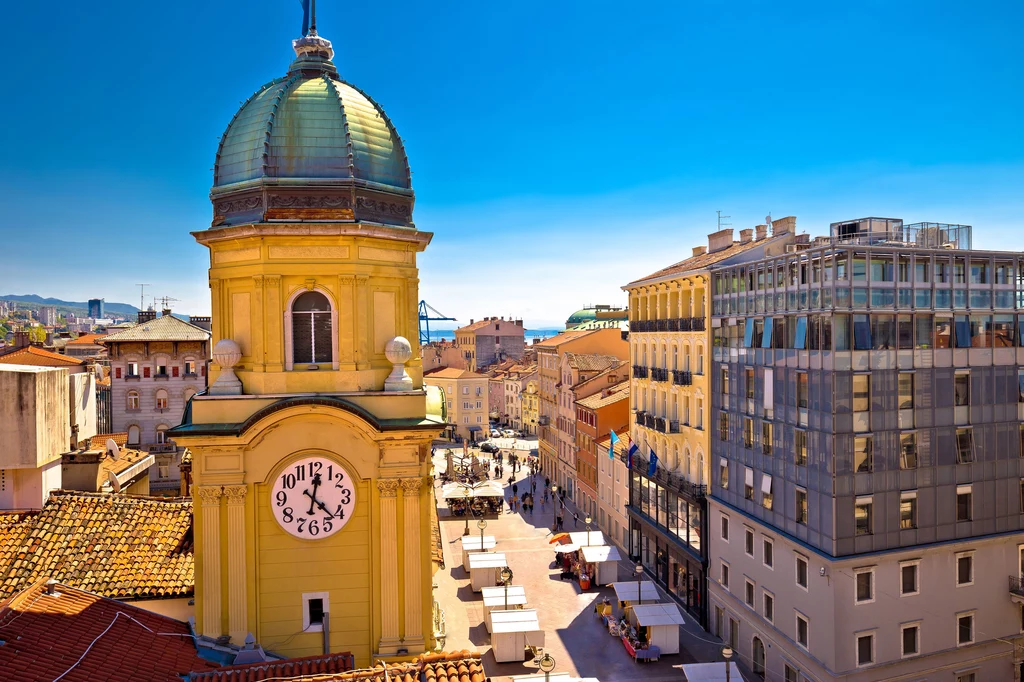 Rijeka to miasto, w którym znajduje się największy chorwacki port handlowy, rybacki i tranzytowy