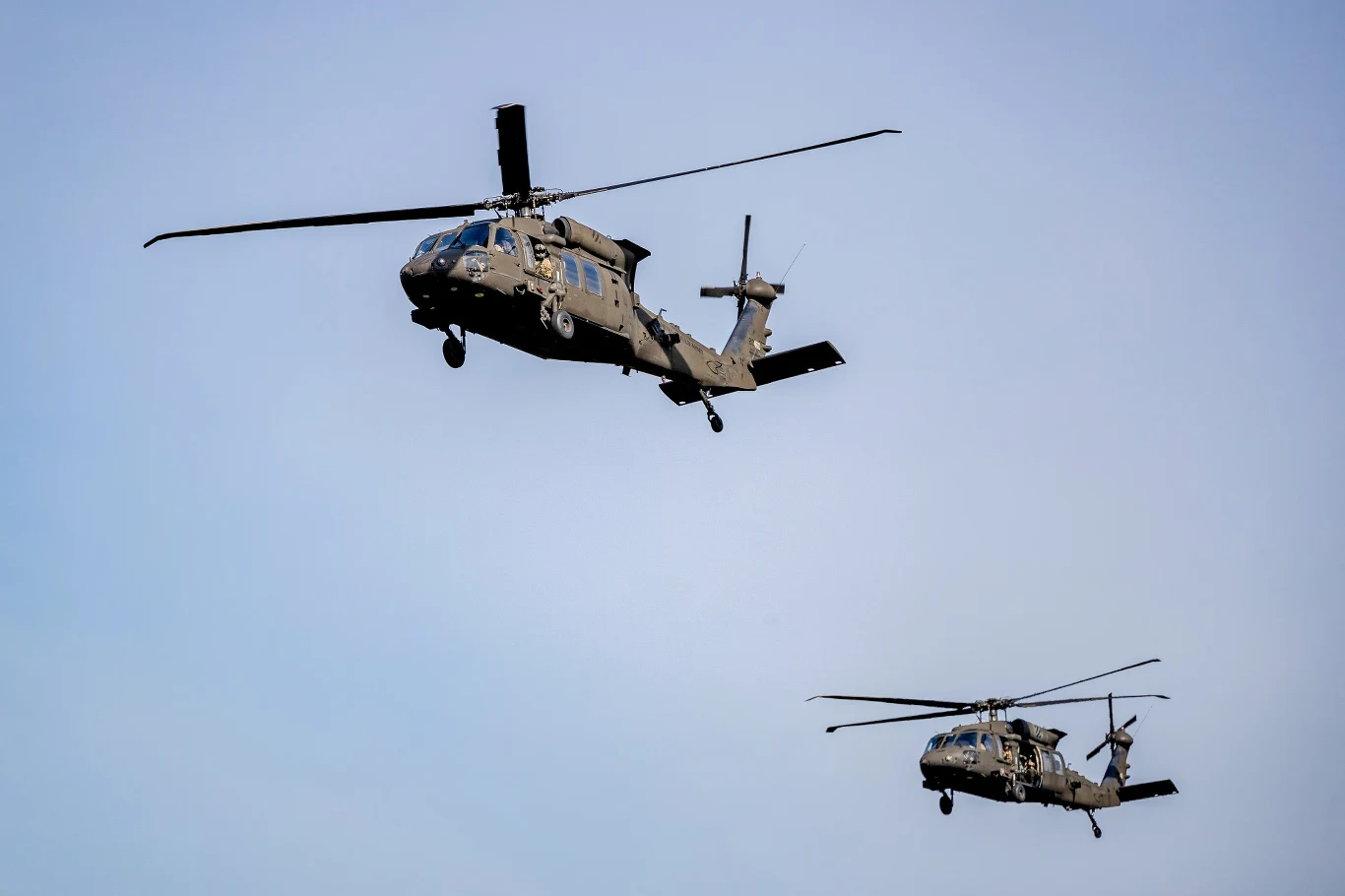 Amerykanie posiadają trzy typy brygad: lekką, średnią i ciężką. Główna różnica polega na ilości batalionów śmigłowców szturmowych. Lekkie nie mają ich w ogóle. Średnie mają jeden, a ciężkie, dwa. Lekka za to posiada dwa bataliony śmigłowców rozpoznawczych.