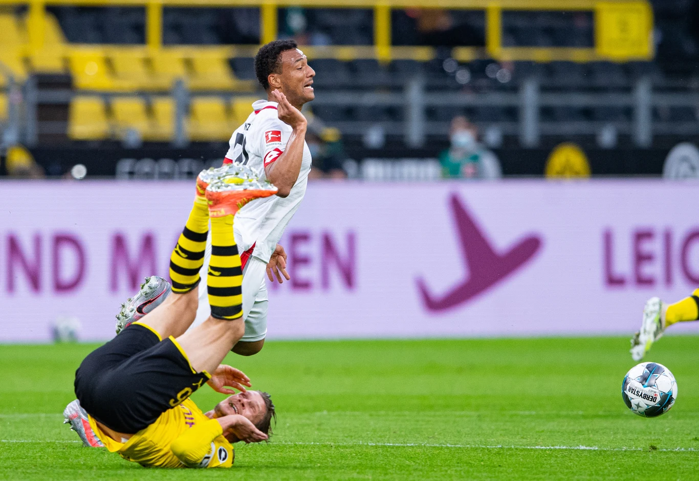 Łukasz Piszczek w meczu z FSV Mainz Łukasz Piszczek w meczu z FSV Mainz