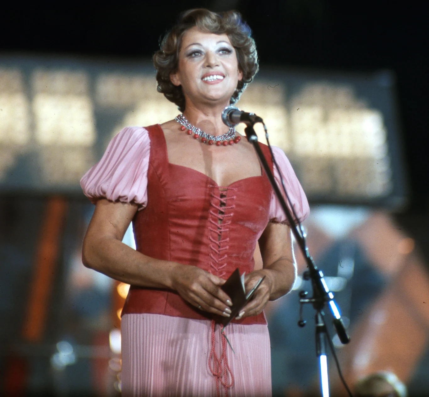 Irena Dziedzic w 1978 roku podczas Miedzynarodowego Festiwalu Piosenki w Sopocie Irena Dziedzic w 1978 roku podczas Miedzynarodowego Festiwalu Piosenki w Sopocie
