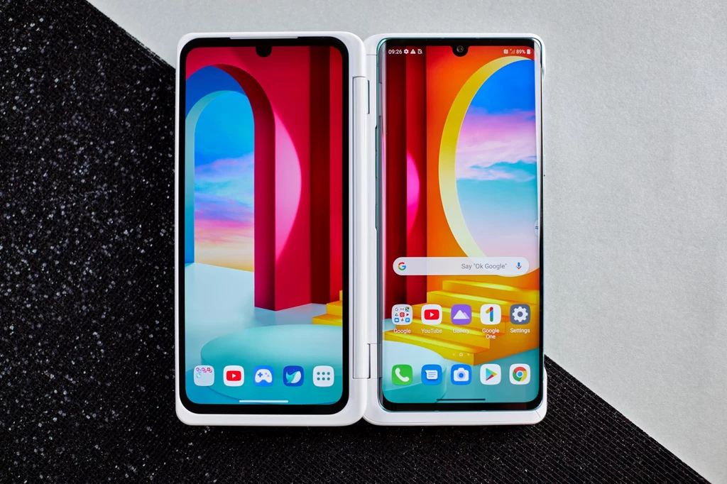 LG Dual Screen