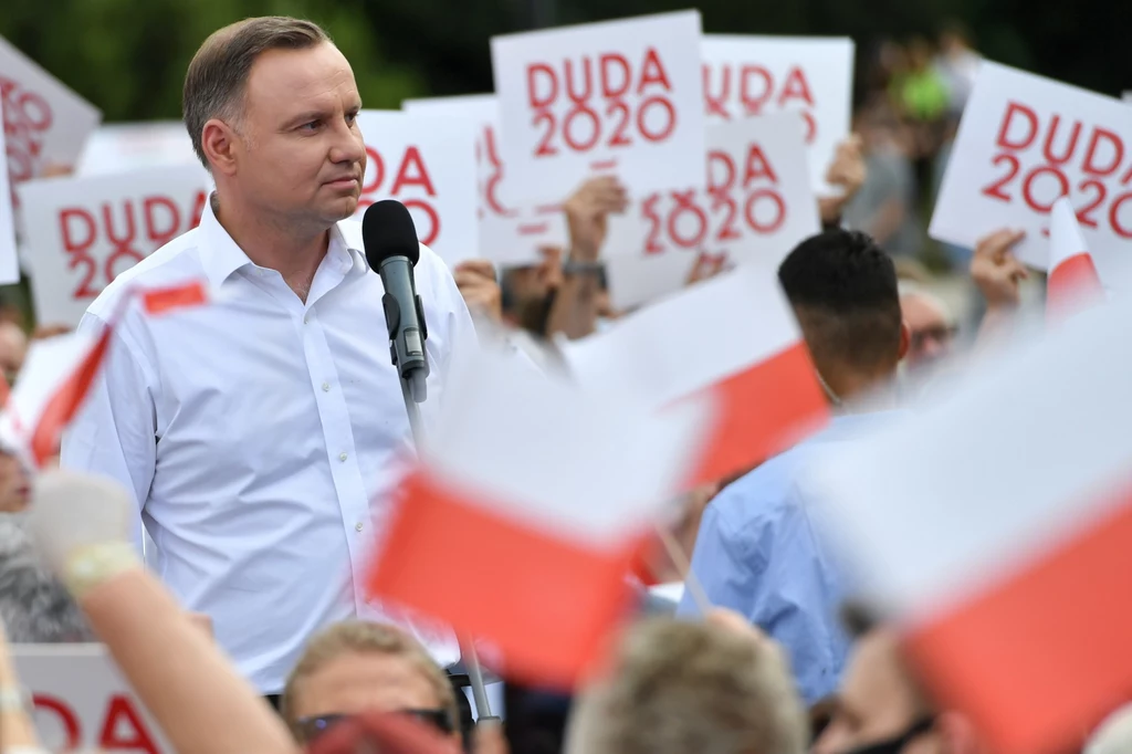 Prezydent Andrzej Duda podczas spotkania z mieszkańcami w Kielcach Prezydent Andrzej Duda podczas spotkania z mieszkańcami w Kielcach