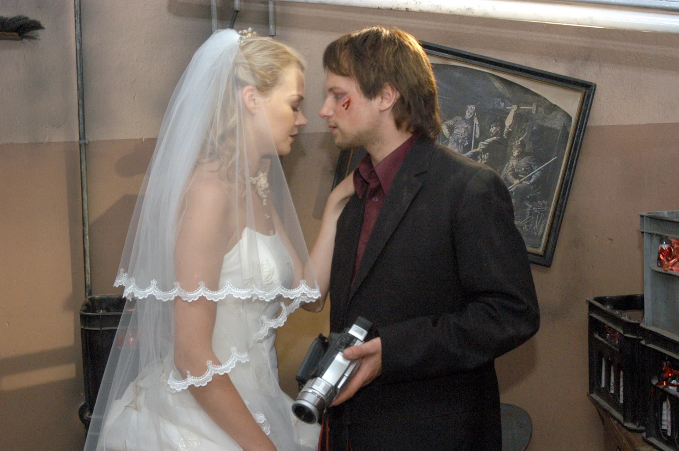 Uznanie, nie tylko widzów, ale i krytyki, przyniosła mu rola Piotra w nagradzanym wielokrotnie filmie Małgorzaty Szumowskiej "33 sceny z życia", za którą otrzymał Nagrodę im. Zbyszka Cybulskiego. Zagrał również w filmach Wojciecha Smarzowskiego "Wesele" (na zdjęciu z Tamarą Arciuch) i "Drogówka".