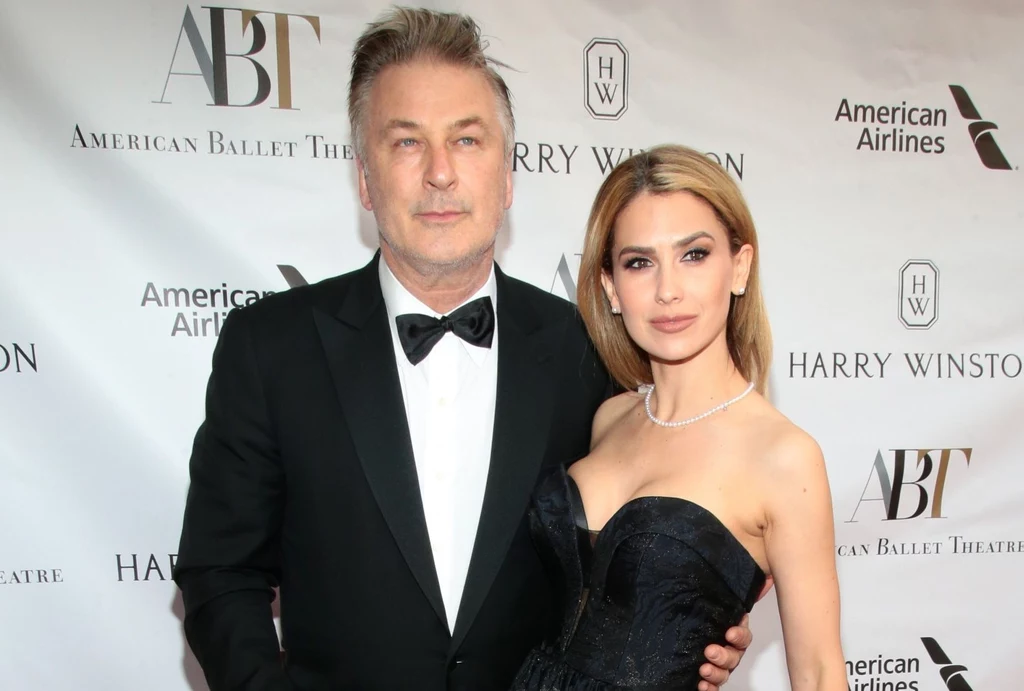 Alec Baldwin zdradził, że nabawił się kontuzji biodra, bo nosił na rękach żonę