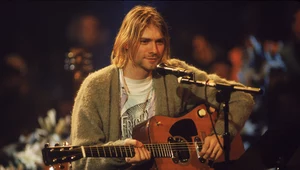 Kurt Cobain podczas koncertu Nirvany w ramach cyklu "MTV Unplugged"
