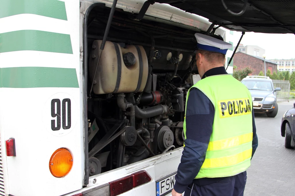 Ruszają wakacyjne kontrole autokarów