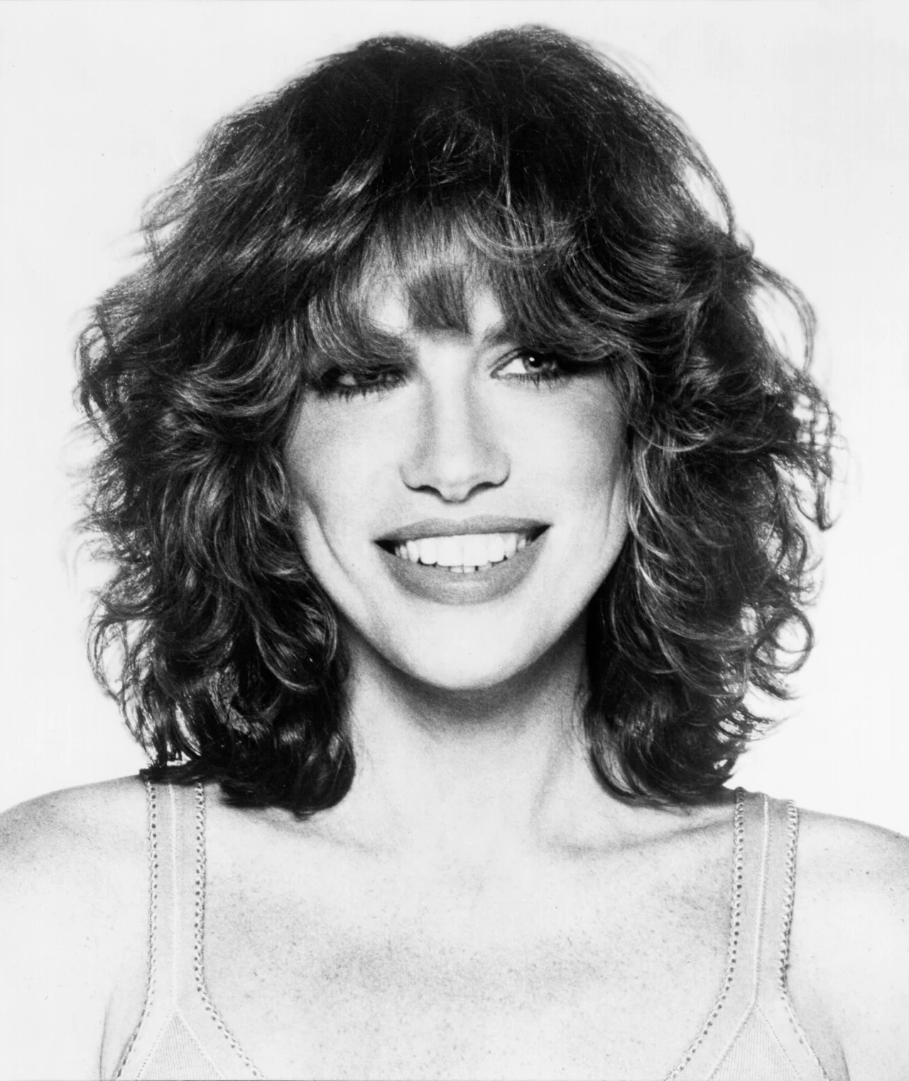 O kim opowiadał wspomniany utwór? Tego Simon publicznie nigdy nie zdradziła. Wśród potencjalnych próżniaków wymieniani byli najczęściej: Mick Jagger, Warren Beatty, Cat Stevens oraz były mąż piosenkarki, James Taylor. Sama autorka piosenki milczała jednak jak grób. Nazwisko adresata zdradziła 30 lat po premierze tylko jednemu mężczyźnie - zwycięzcy aukcji charytatywnej Dickowi Ebersolowi, ówczesnemu szefowi NBC Sport. Ten za tą wiedzę zapłacił 55 tys. dolarów O kim opowiadał wspomniany utwór? Tego Simon publicznie nigdy nie zdradziła. Wśród potencjalnych próżniaków wymieniani byli najczęściej: Mick Jagger, Warren Beatty, Cat Stevens oraz były mąż piosenkarki, James Taylor. Sama autorka piosenki milczała jednak jak grób. Nazwisko adresata zdradziła 30 lat po premierze tylko jednemu mężczyźnie - zwycięzcy aukcji charytatywnej Dickowi Ebersolowi, ówczesnemu szefowi NBC Sport. Ten za tą wiedzę zapłacił 55 tys. dolarów