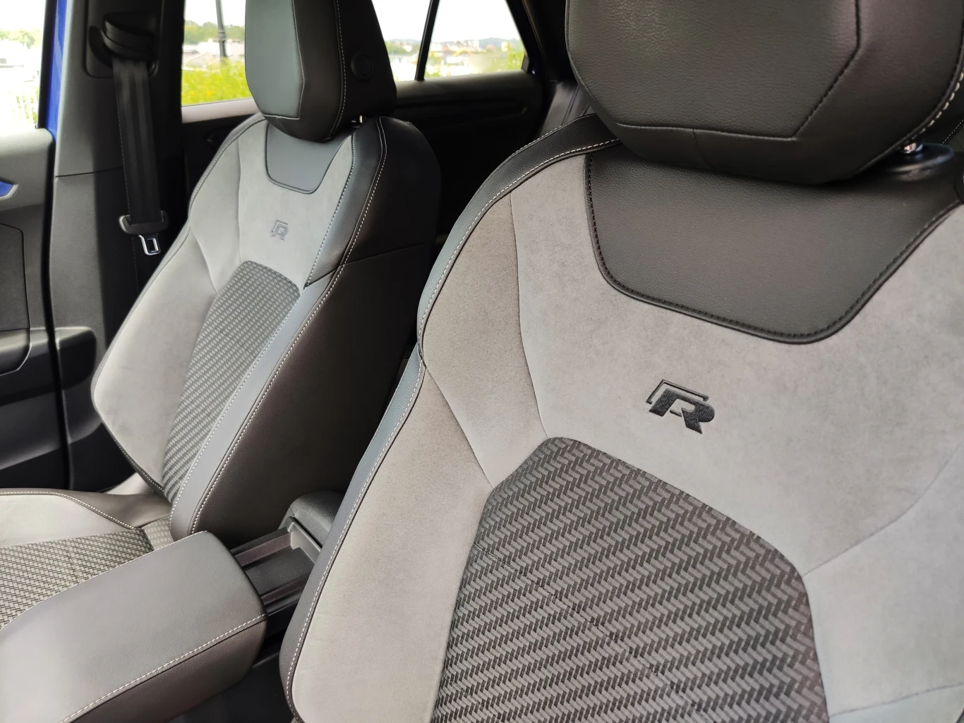 Volkswagen T-Roc R