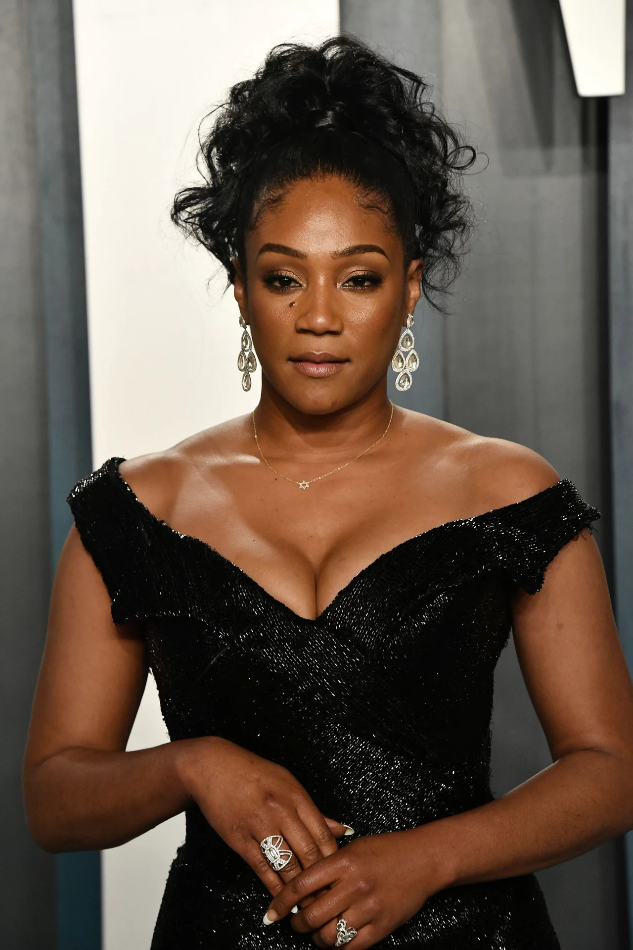 Tiffany Haddish choć jest sławna, sama boi się w chwilach, gdy zatrzymuje ją policja... Tiffany Haddish choć jest sławna, sama boi się w chwilach, gdy zatrzymuje ją policja...