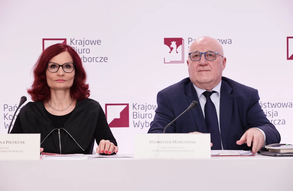 Przewodniczący Państwowej Komisji Wyborczej Sylwester Marciniak i szefowa Krajowego Biura Wyborczego Magdalena Pietrzak Przewodniczący Państwowej Komisji Wyborczej Sylwester Marciniak i szefowa Krajowego Biura Wyborczego Magdalena Pietrzak