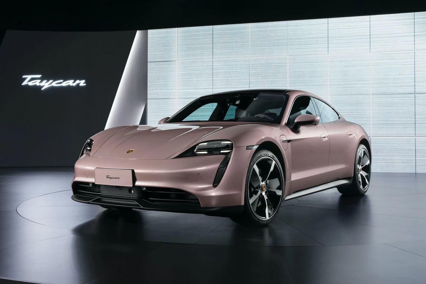 Porsche Taycan RWD