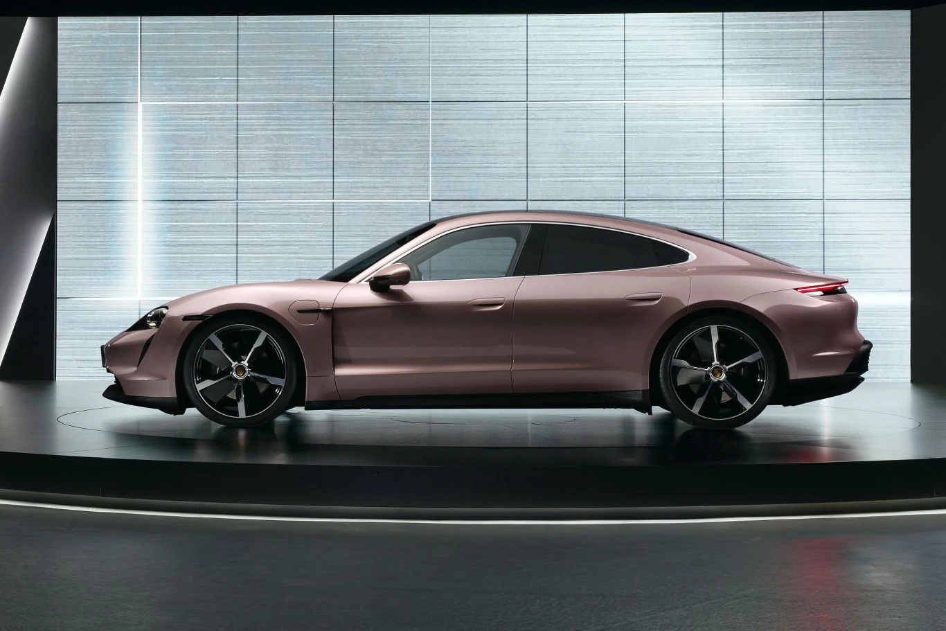 Porsche Taycan RWD