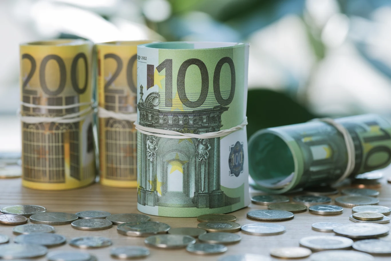 Za euro trzeba obecnie zapłacić ok. 4,32 zł Za euro trzeba obecnie zapłacić ok. 4,32 zł