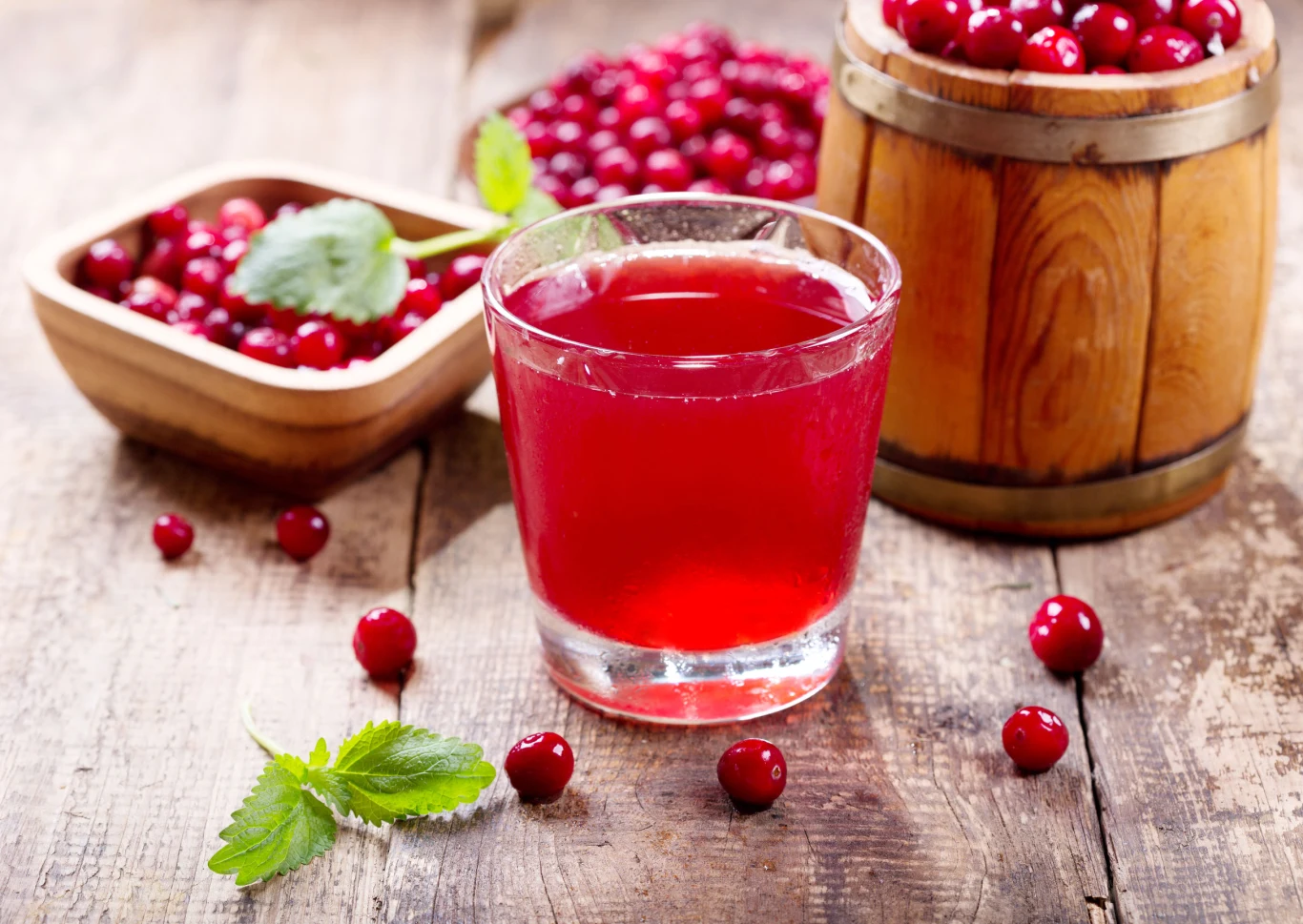 Sok z żurawiny nie jest dla każdego. Kto powinien go sobie odpuścić? Sok z żurawiny nie jest dla każdego. Kto powinien go sobie odpuścić?