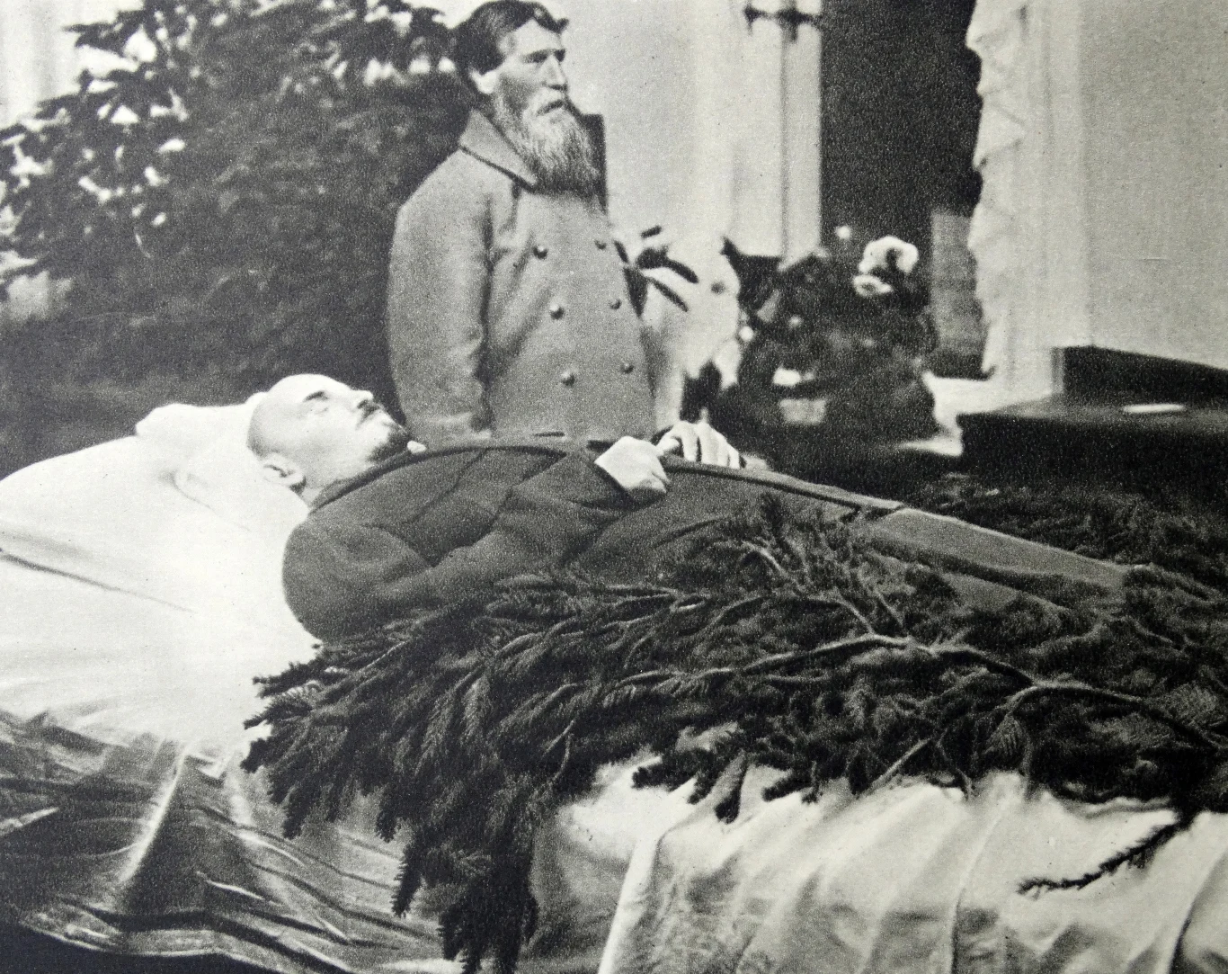 Ostatnią wolą Lenina było to, aby nie balsamować jego ciała. Stalin miał na ten temat inne zdanie