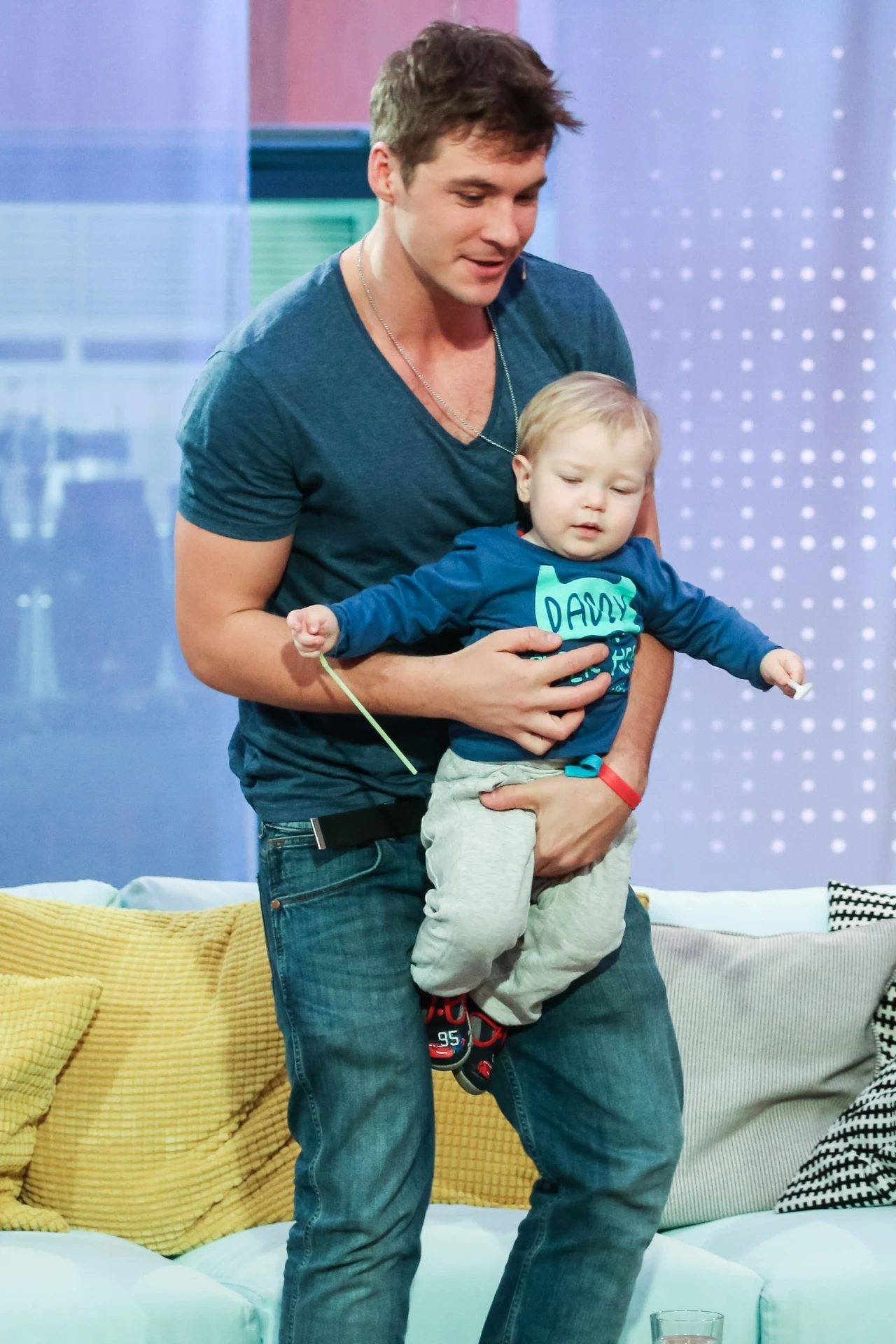 Mikołaj Roznerski z serialowym synem Mikołaj Roznerski z serialowym synem