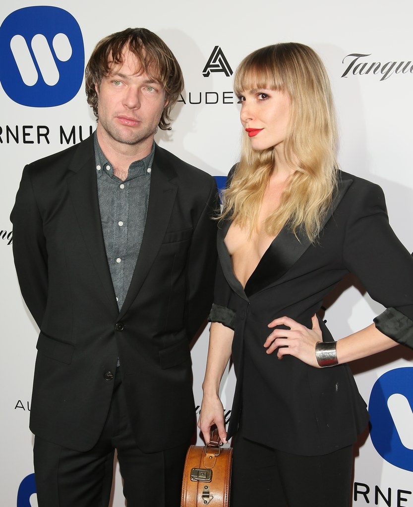 Mickey Madden (Maroon 5) z wokalistką Z Berg