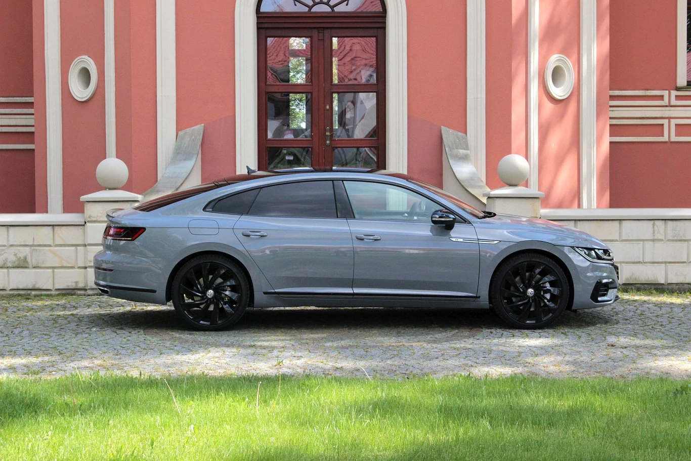 Volkswagen Arteon R-Line Edition