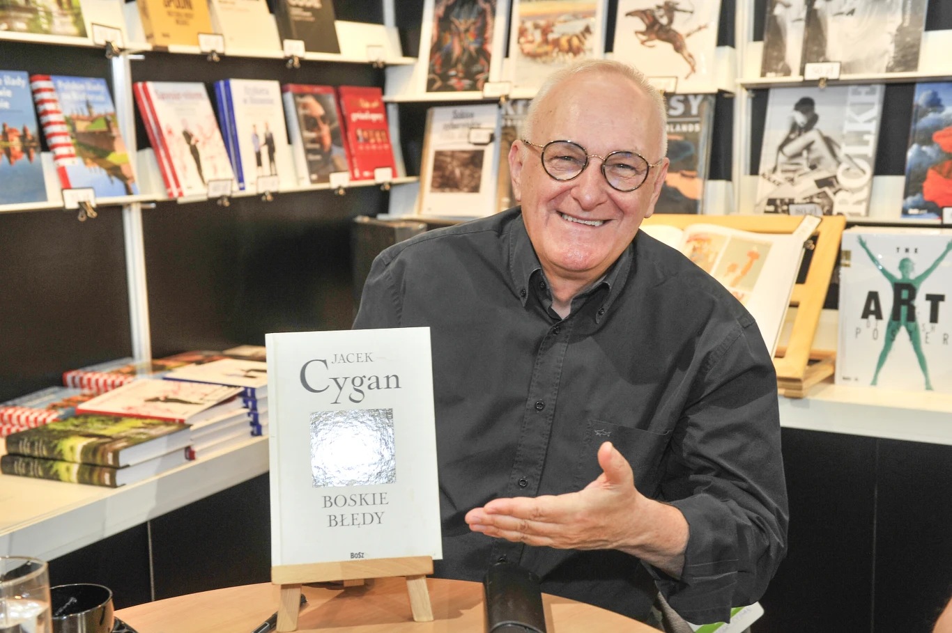 Do jego największych przebojów należą m.in. "Jaka róża, taki cierń" Edyty Geppert, "To nie ja!", "Jestem kobietą" i "Dotyk" Edyty Górniak, "Wypijmy za błędy", "Dary losu" i "Dziewczyny lubią brąz" Ryszarda Rynkowskiego, "Diamentowy kolczyk" Anny Jurksztowicz, "Wszystko ma swój czas" grupy Perfect, "C'est La Vie" Andrzeja Zauchy, "Black and White" Kombi, "Co ty, królu złoty" Moniki Borys, "Czas nas uczy pogody" Grażyny Łobaszewskiej, "Dzięki za dźwięki" Anny Wyszkoni, "Łatwopalni" Maryli Rodowicz, "Pokolenie" Kombii, "Wszystkie dzieci nasze są" Majki Jeżowskiej i "Zakazany owoc" Krzysztofa Antkowiaka.