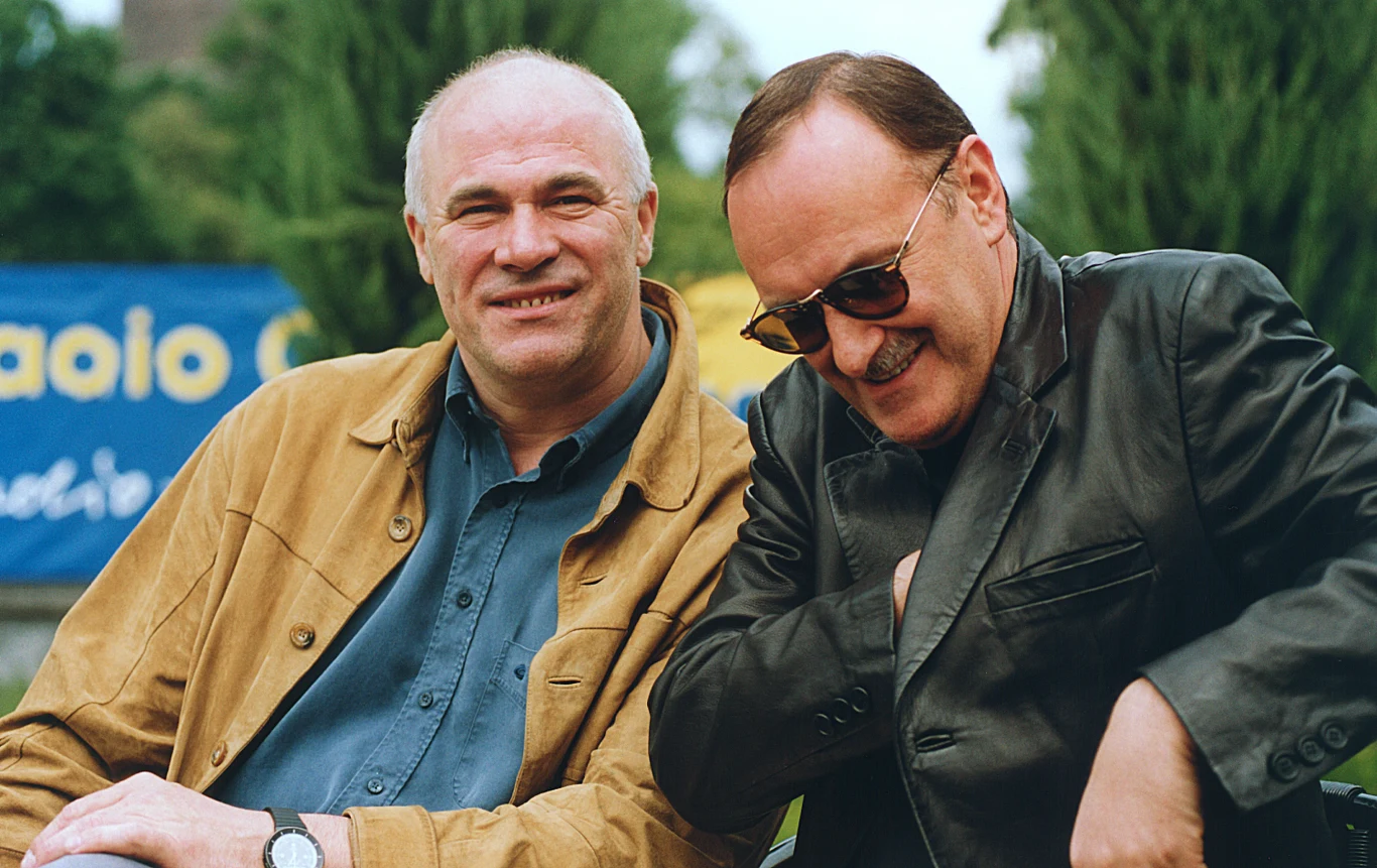 Jacek Cygan stworzył też wiele przebojów dla Ryszarda Rynkowskiego. Trzy piosenki przez niego wykonywane ("Wypijmy za błędy", "Mrok", "Ten sam klucz") zostały nagrodzone na Krajowym Festiwalu Polskiej Piosenki w Opolu. Status przebojów zyskały też "Wypijmy za błędy", "Dziewczyny lubią brąz", "Za młodzi, za starzy", "Zwierzenia Ryśka, czyli jedzie pociąg" i "Życie jest nowelą" (piosenka promująca serial "Klan").