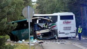 Dwa autokary i bus zderzyły się w Dźwirzynie w niedzielę 5 lipca br.