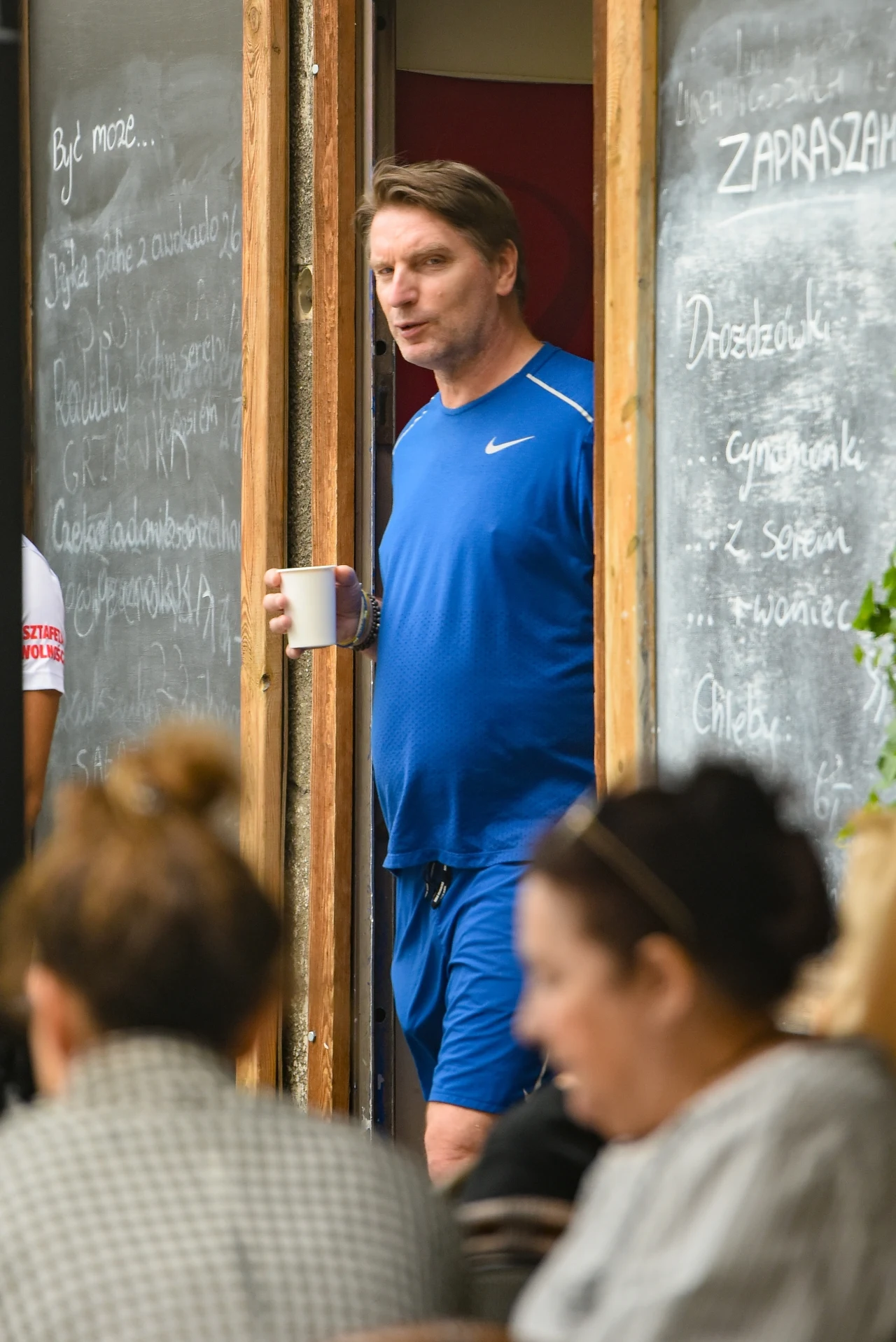 Tomasz Lis z kolegą