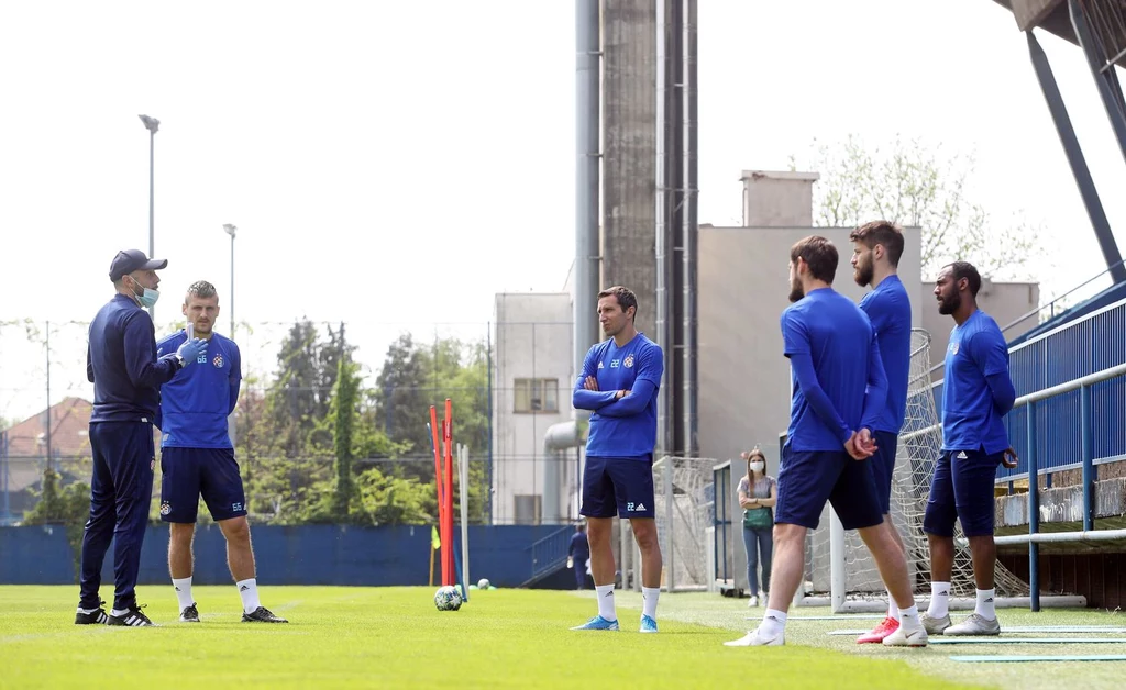Od lewej: Igor Joviczevic, Emir Dilaver, Marin Leovacz, Arijan Ademi, Bruno Petković i  Kevin Theophile 