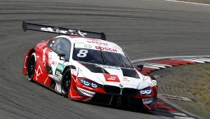 Robert Kubica za kierownicą bmw
