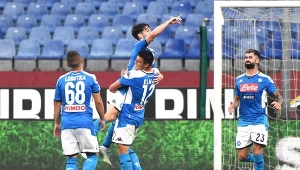 Piłkarze Napoli celebrują zdobytą bramkę