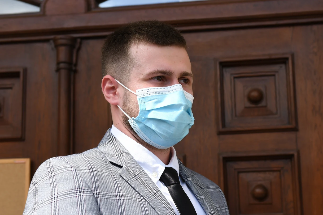 Sebastian Kościelnik został uznany winnym nieumyślnego spowodowania wypadku, ale sąd dopatrzył się wielu nieprawidłowości w jeździe rządowej kolumny Sebastian Kościelnik został uznany winnym nieumyślnego spowodowania wypadku, ale sąd dopatrzył się wielu nieprawidłowości w jeździe rządowej kolumny