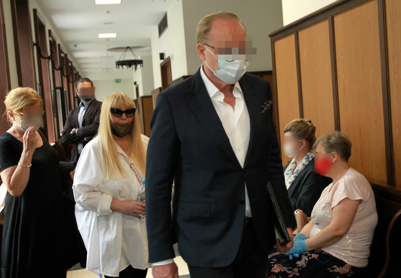 Maryla Rodowicz w sądzie podczas rozprawy rozwodowej Maryla Rodowicz w sądzie podczas rozprawy rozwodowej