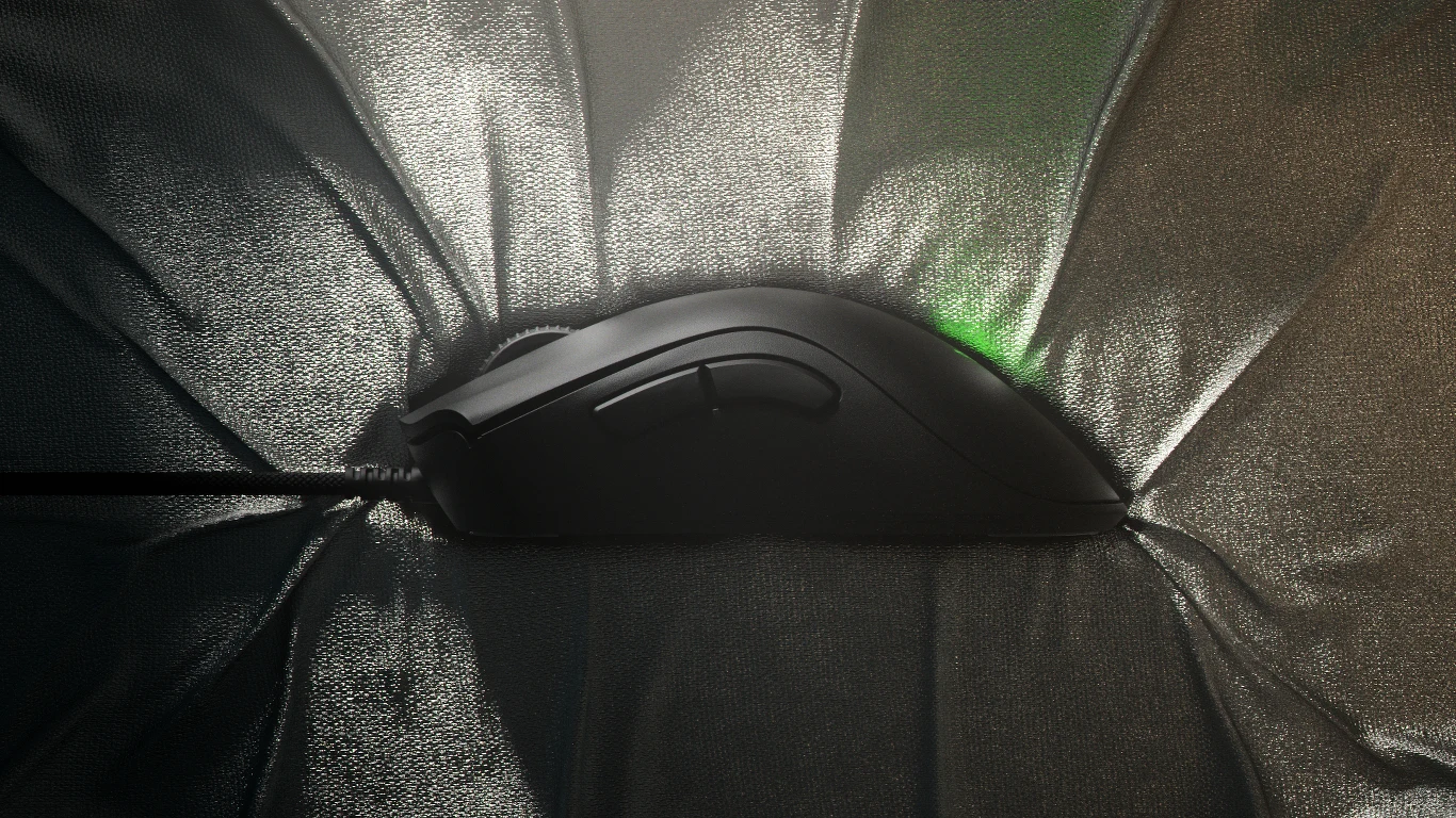 DeathAdder V2 Mini została wyposażona w przełączniki optyczne Razera o niezrównanej wytrzymałości do 70 milionów kliknięć oraz czujnik optyczny o czułości 8500 DPI, który śledzi ruchy myszy przy zerowym zjawisku spin-out (przekraczanie maksymalnej prędkości obsługiwanej przez sensor), dla wysokiej precyzji. DeathAdder V2 Mini została wyposażona w przełączniki optyczne Razera o niezrównanej wytrzymałości do 70 milionów kliknięć oraz czujnik optyczny o czułości 8500 DPI, który śledzi ruchy myszy przy zerowym zjawisku spin-out (przekraczanie maksymalnej prędkości obsługiwanej przez sensor), dla wysokiej precyzji.