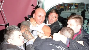 Artur Szpilka podczas słynnej scysji, zakończonej rękoczynami, z Krzysztofem Zimnochem