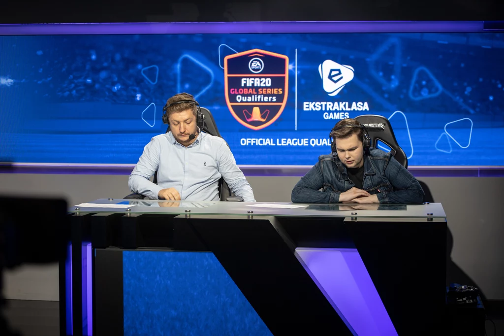 Rywalizacja w Ekstraklasa Games trwała od listopada ubiegłego roku niezależnie na dwóch najpopularniejszych konsolach: PlayStation 4 i Xbox One. W zakończonym sezonie odnotowano ponad 12,5 tys. rejestracji graczy do turniejów kwalifikacyjnych. Rywalizacja w Ekstraklasa Games trwała od listopada ubiegłego roku niezależnie na dwóch najpopularniejszych konsolach: PlayStation 4 i Xbox One. W zakończonym sezonie odnotowano ponad 12,5 tys. rejestracji graczy do turniejów kwalifikacyjnych.