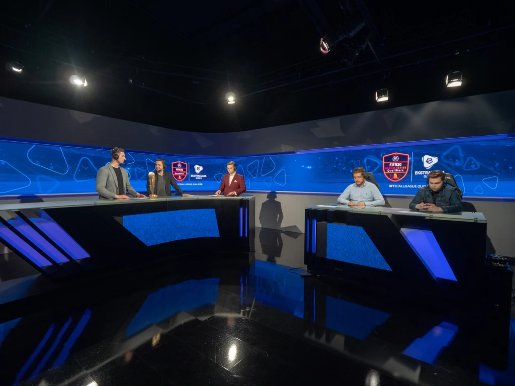 Gracze rywalizowali o nagrody finansowe z puli 35 tysięcy złotych oraz o akcesoria gamingowe od partnera finałów, producenta sprzętu dla graczy – HyperX. Gracze rywalizowali o nagrody finansowe z puli 35 tysięcy złotych oraz o akcesoria gamingowe od partnera finałów, producenta sprzętu dla graczy – HyperX.