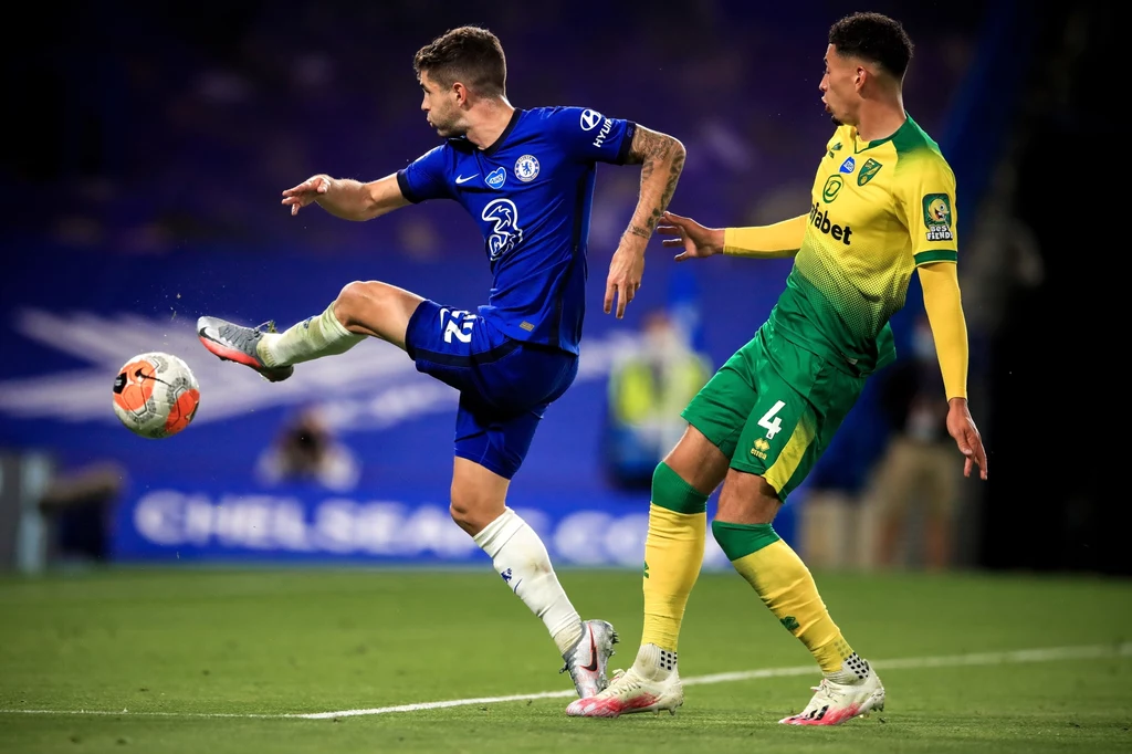 Christian Pulisic (z lewej) i Ben Godfrey Christian Pulisic (z lewej) i Ben Godfrey