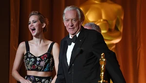Donald Sutherland podczas odbierania honorowego Oscara