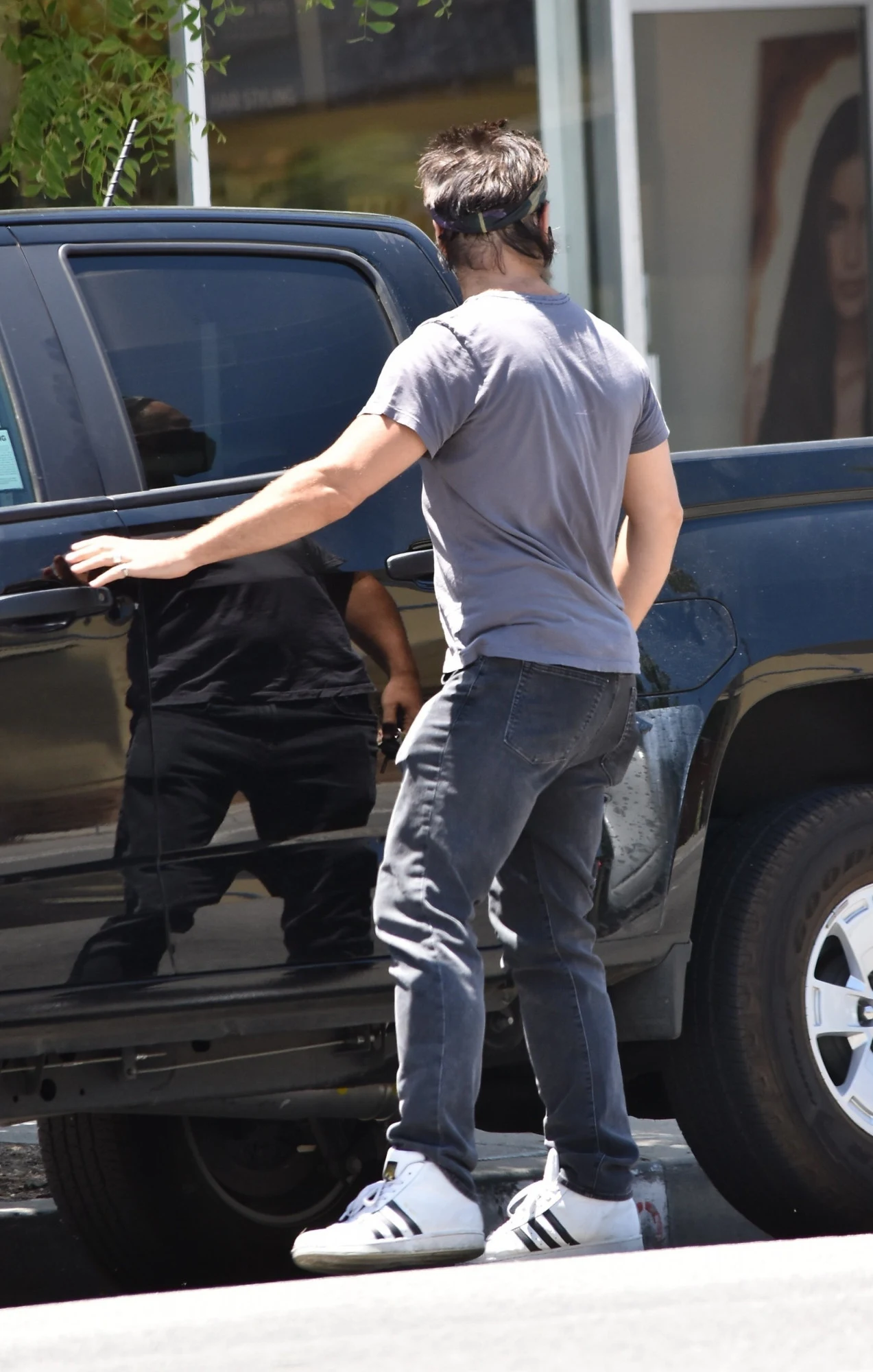 Colin Farrell spędzał czas ze swoim synem w Los Amgeles Colin Farrell spędzał czas ze swoim synem w Los Amgeles