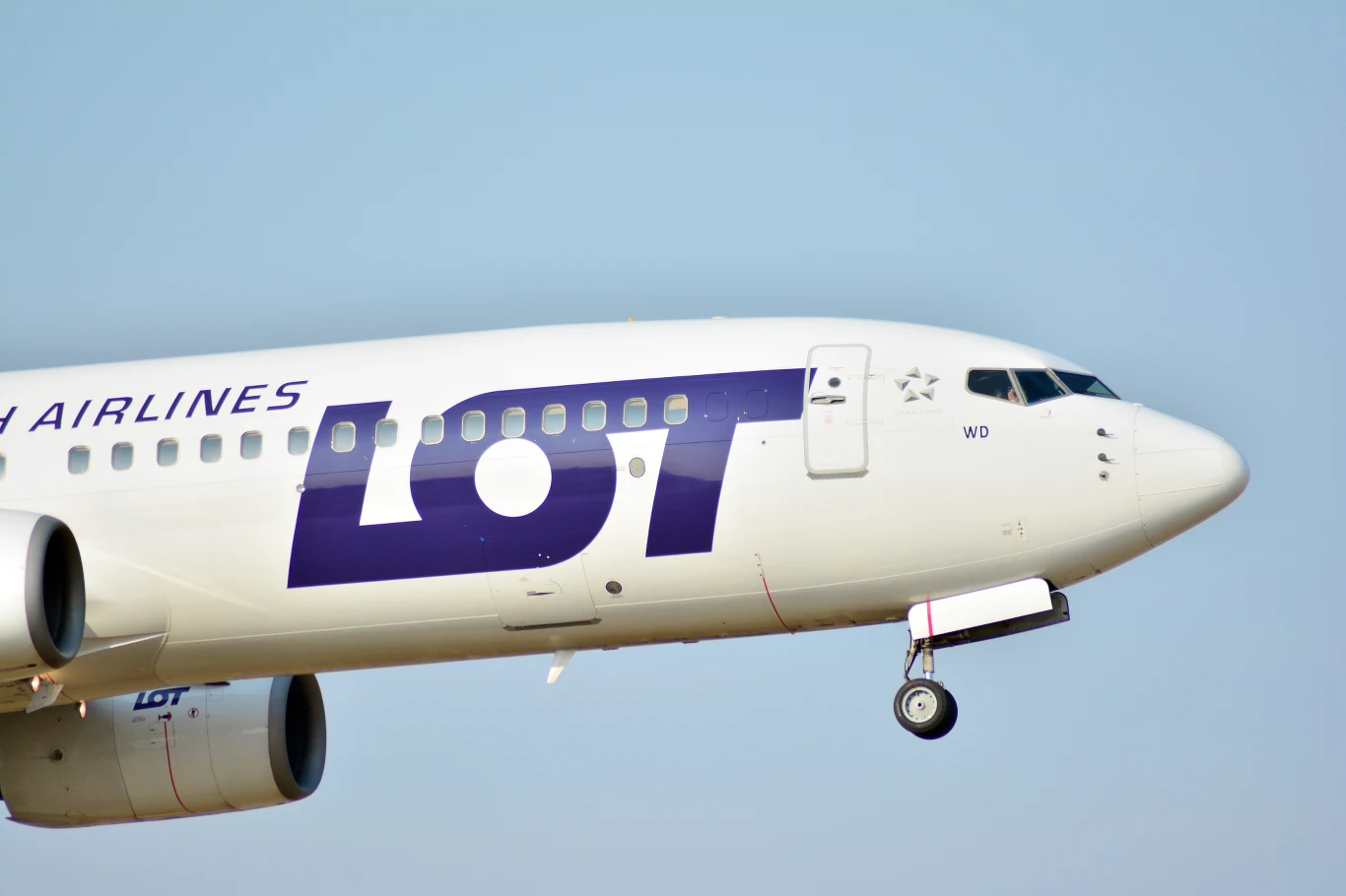 PLL LOT zmniejsza liczbę połączeń z Radomia do Rzymu i Paryża PLL LOT zmniejsza liczbę połączeń z Radomia do Rzymu i Paryża