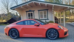 Porsche 911 Carrera 4S. "Kolor specjalny": Lava Orange