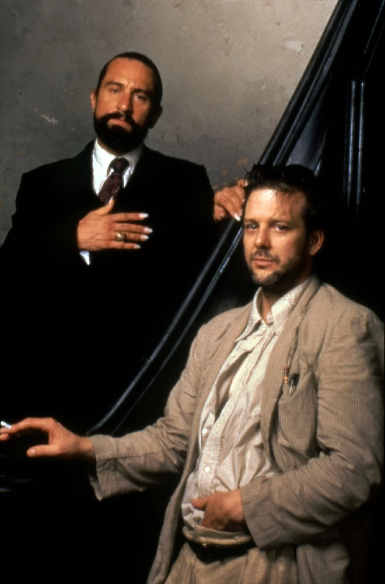 Zanim zadebiutował w filmie, zapisał się na warsztaty w słynnym nowojorskim Actors Studio. Na zajęciach poznał Roberta De Niro, Ala Pacino i Harvey'a Keitla - wszyscy byli zakochani w boksie. Łowcom talentów wpadła w oko jego twarz. Dostał role w obrazach "Rumble Fish" (1983) oraz "Papież z Greenwich Village" (1984).