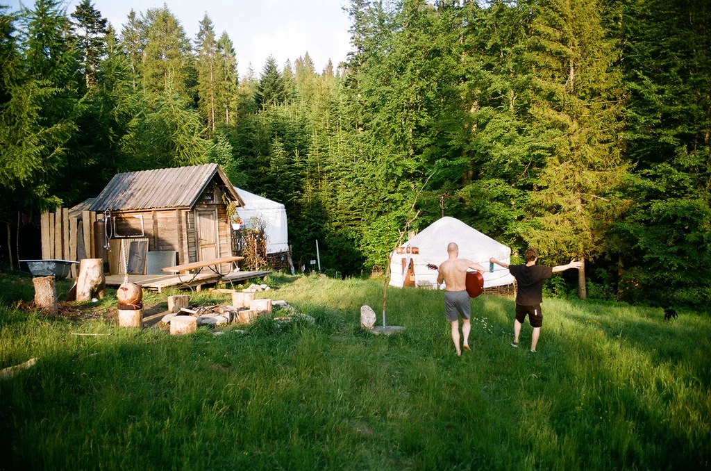 Kontakt z przyrodą to naturalna potrzeba. Na zdj. Yurta Spa