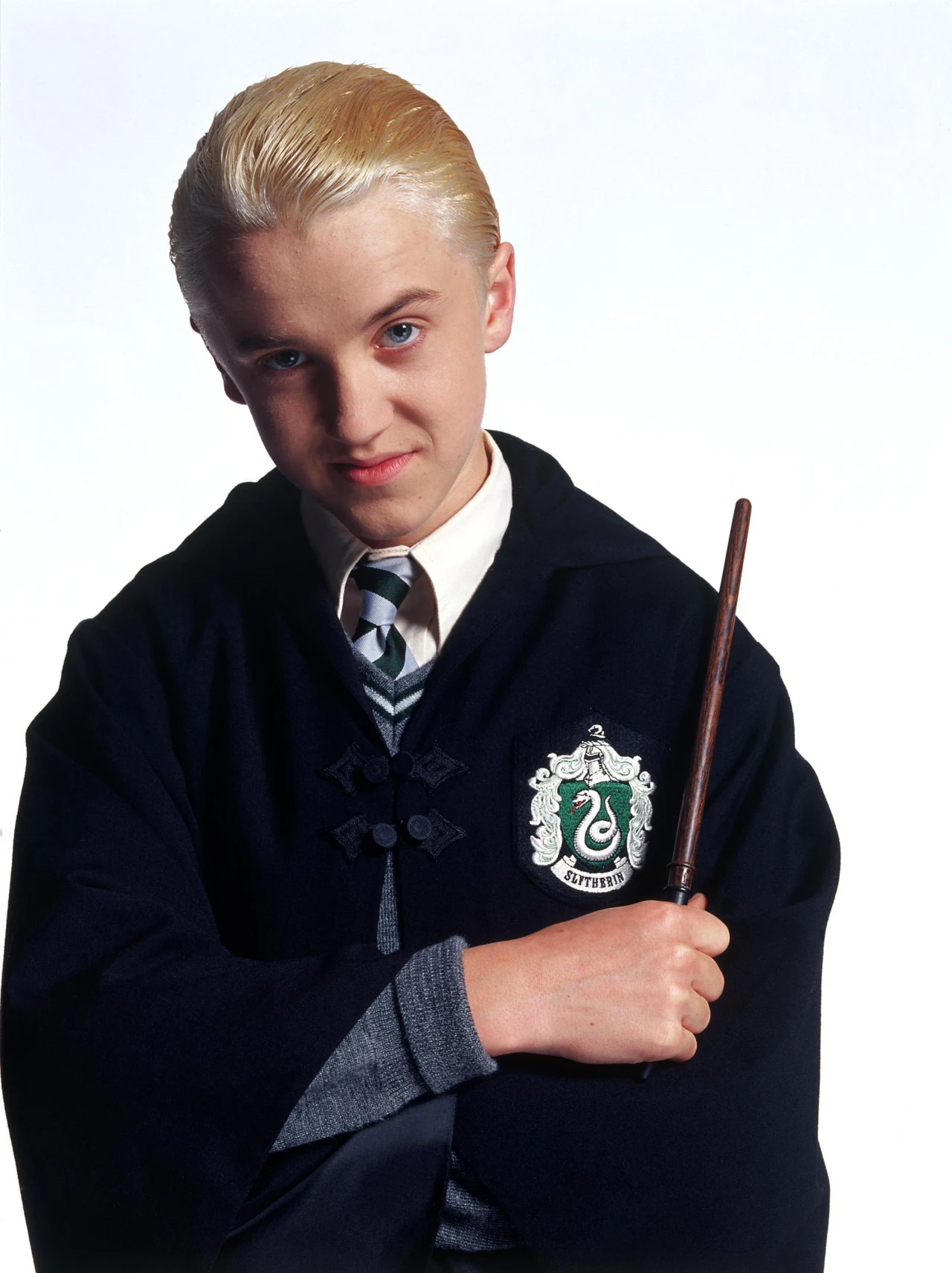 Tom Felton aktorską rozpoczął w wieku 8 lat od występów w reklamach. W 1995 roku zadebiutował na małym ekranie w serialu "Na podsłuchu", a trzy lata później dostał swoją pierwszą poważną rolę w filmie "Pożyczalscy". Kolejnym obrazami Feltona była telewizyjna produkcja "Druga strona rzeczywistości" (1999) oraz słynna "Anna i Król" (1999). Następnie zgłosił się na casting, który przyniósł mu największą popularność i pozwolił rozwinąć aktorskie skrzydła. Co ciekawe, Tom początkowo chciał zagrać Harry'ego Pottera, ale ostatecznie stwierdzono, że zdecydowanie bardziej pasuje do roli największego wroga Harry'ego - Draco Malfoya. Co ciekawe, przed dostaniem roli Draco, podobnie jak Wright, Felton nie przeczytał żadnej z książek o przygodach Harry'ego.